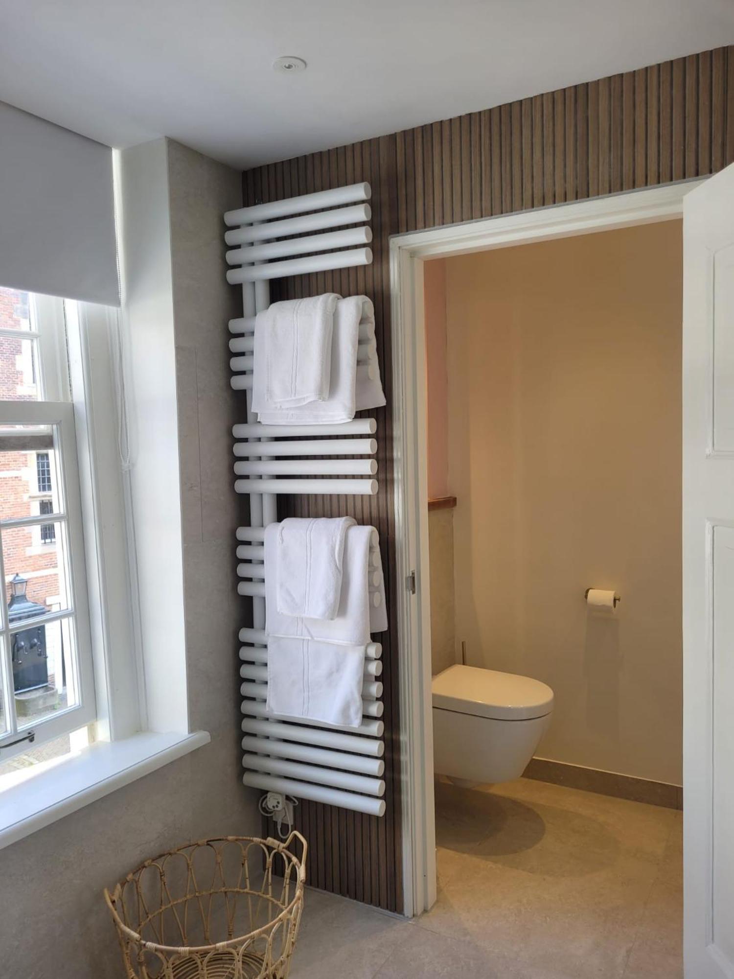 Het Waterhof Bed & Breakfast Leiden